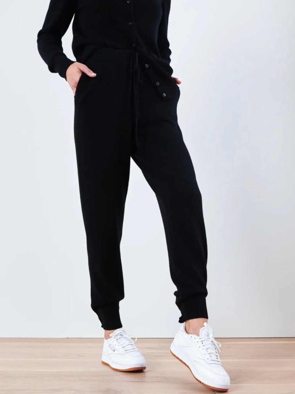 Quince Black Cashmere Jogger Sweatpants 100% Cashmere Medium Cozy Loungewear